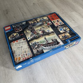 LEGO Castle Knight Kingdom 8877 Vladeks Dark Fortress New MISB Sealed Sealed