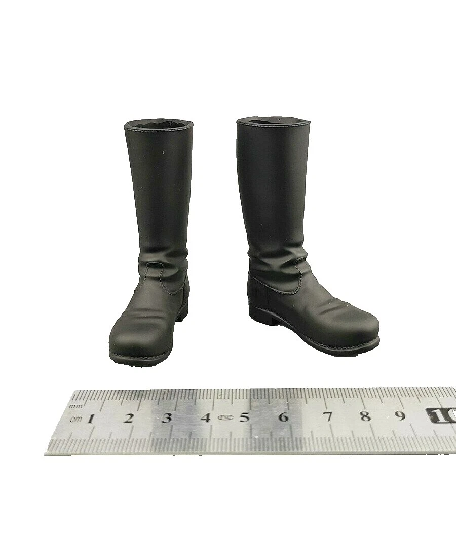 Figuras de acción y accesorios de plástico para botas