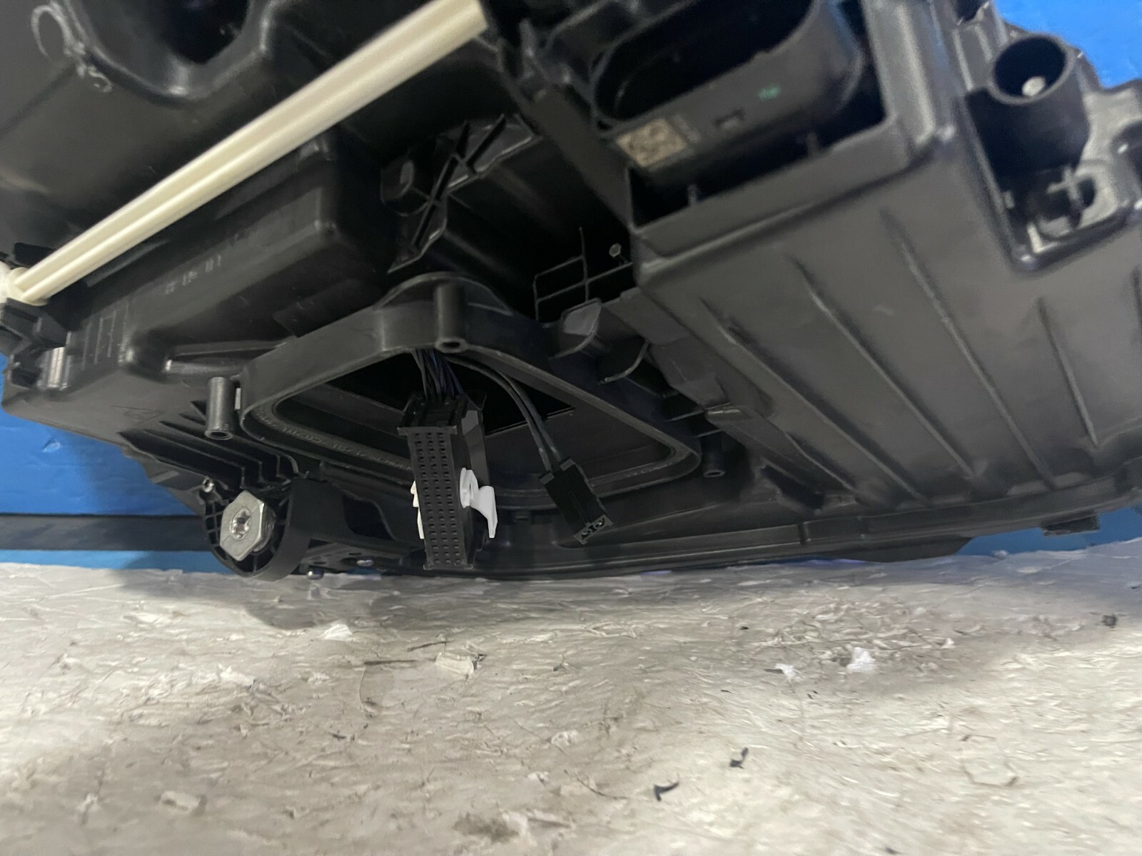 2017-2020 MERCEDES-BENZ E-CLASS LEFT SIDE DRIVER SIDE LED 