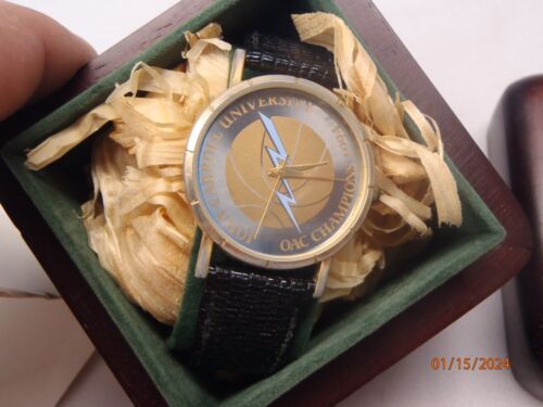 John Carroll University 1994 Eddie Bauer OAC Champions wrist watch - 第 1/5 張圖片