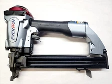 Everwin SN40S2, Wide Crown Stapler, 3/4" to 1-1/2" Fastener Range