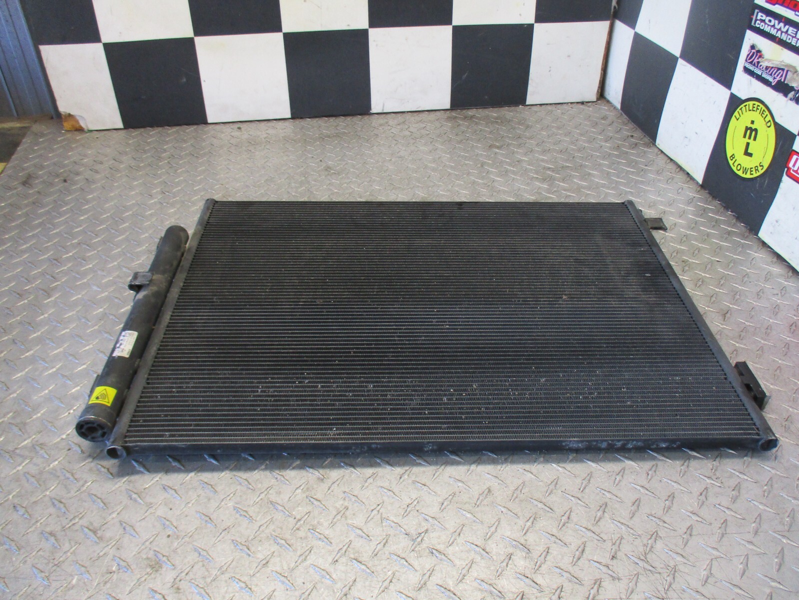 14-17 2017 Maserati Ghibli  16474837 A/C  CONDENSOR RADIATOR COOLER