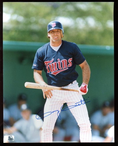 Gary Gaetti Minnesota Twins Autograph/Auto 8x10 color photo Autographed/Signed a - Picture 3 of 4