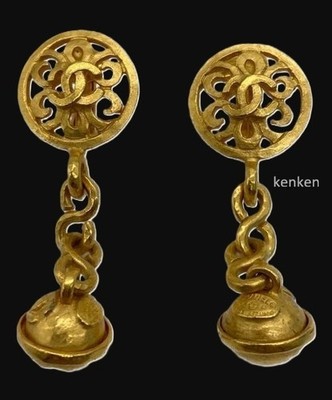 CHANEL Earrings AUTH Coco Logo kenkenjp Gold Medal Swing Flower Bell Vintage CC