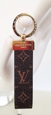 Louis Vuitton Dragonne Key Holder / Key Chain Pre-Owned Beautiful