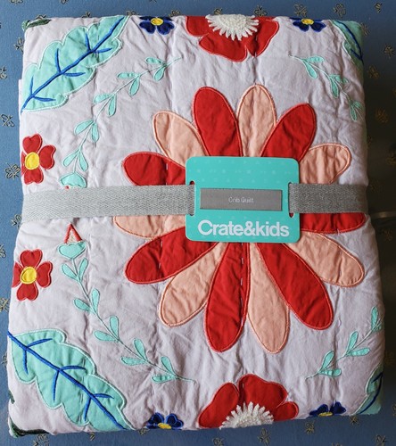 Crate and Barrel Kids Baja Garden Embroidered Floral Baby Crib Quilt Brand New - Picture 2 of 8