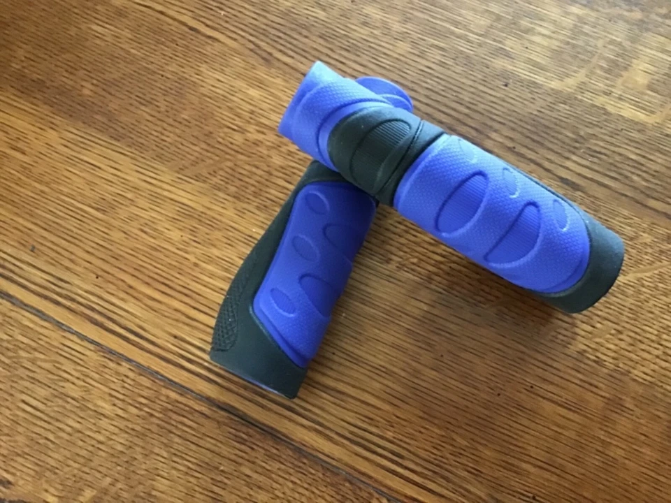 BICYCLE BMX, CRUISER, ATB, MOUNTAIN BIKE BLUE SOFT FLANGE HANDLEBAR BAR GRIPS🔥 - Image 3 of 3