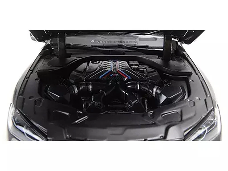 2020 BMW M8 Coupe Gray with Carbon Top 1/18 Diecast Model Car by Minichamps - Image 3 of 4