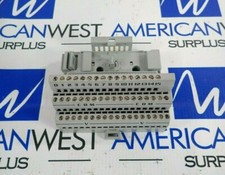 ALLEN BRADLEY 1794-TB3 SERIES A REV. A01 FLEXBUS TERMINAL BLOCK 10A 120VAC
