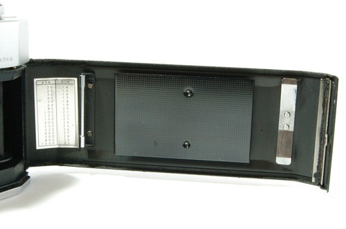 Vintage SLR Camera Yashica TL Electro M42 only body Ref. 182013 - Bild 9 von 9