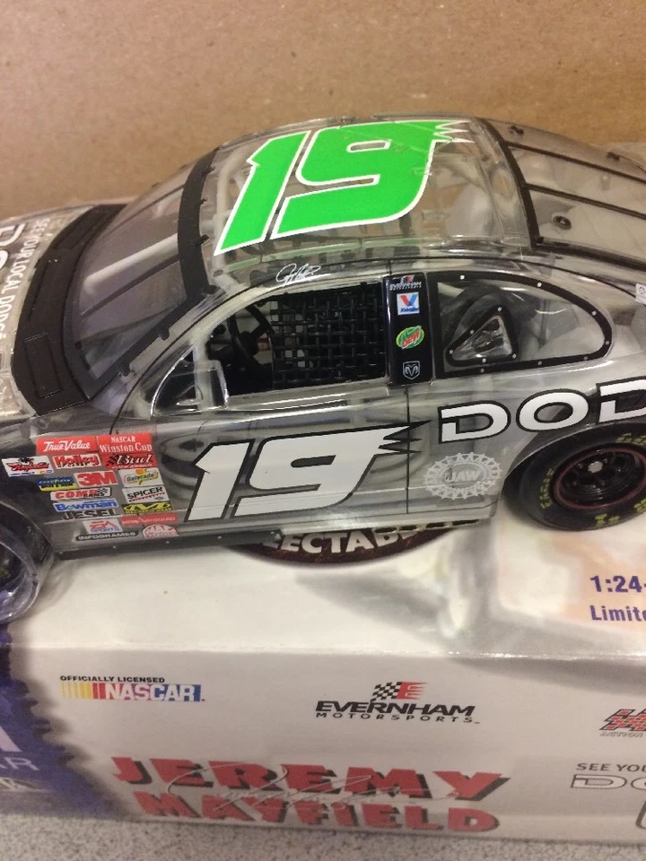 Coche Dodge NASCAR Diecast 1 24#19 Jeremy Mayfield 2002 stock transparente Foto 3 de 4