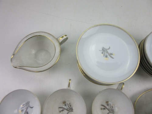 Noritake "LYNN" Creamer.......MODEL # 5523 - Picture 2 of 3