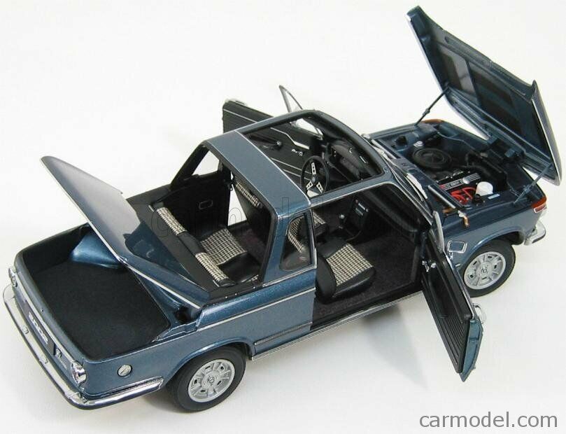 BMW 2002 Baur Cabriolet, AUTOart Millennium, 1/18 Scale, NIB BMW 2002 Baur Cabriolet, AUTOart Millennium, 1/18 Scale, NIB