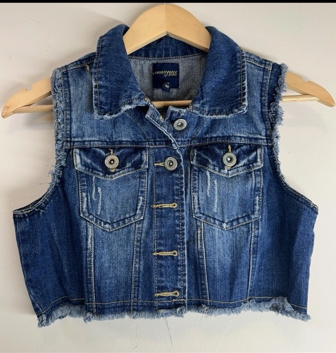 Highway Jeans Frida Khalo Denim Vest Womens Size Medium Sleeveless Button Up EUC