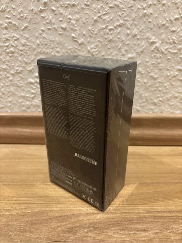 iPhone 5 Apple Schwarz Verschweißt Ungeöffnet Neu - Bild 2 von 4