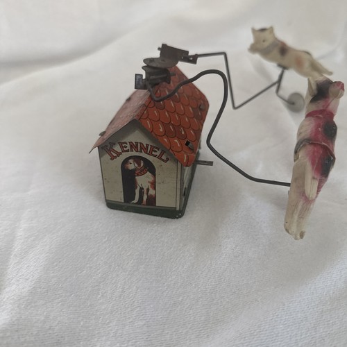 Giocattolo Windup vintage anni 50 Kennel Frolics cane e gatto latta celluloide Giappone in scatola FUNZIONA - Foto 2 di 11