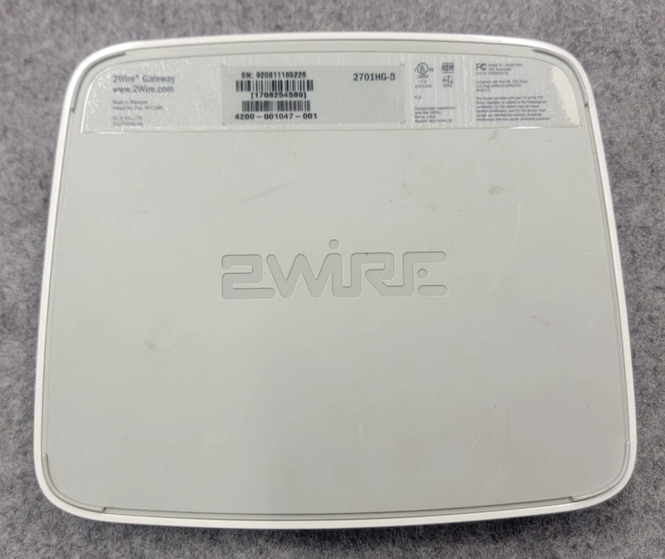 AT&T 2Wire 2701HG-B DSL Wireless Gateway Modem Router - No Power Cord - Image 4 of 4