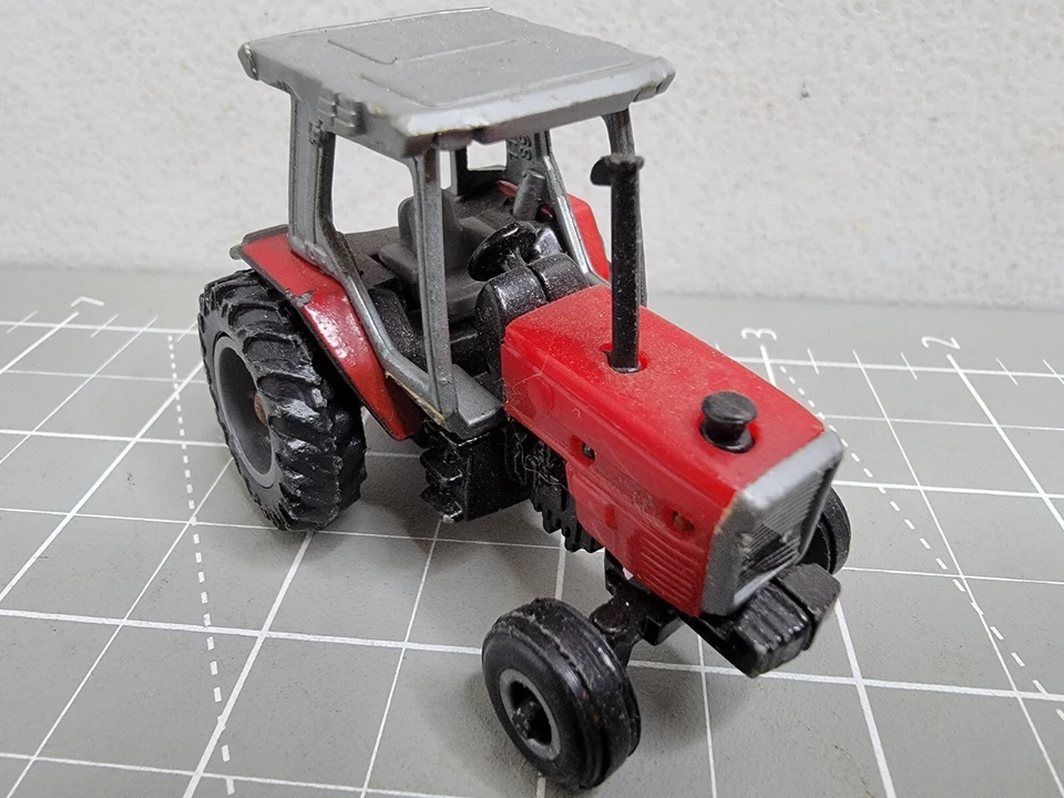 ERTL Tractor Red Die Cast Metal 1:64 Scale Ferguson Farming Equipment Model - Image 4 of 4
