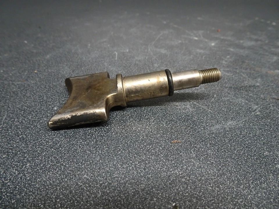 Válvula de potencia de escape Ski-Doo 1996-99 OEM 420854290 Formula III 600 Foto 3 de 3