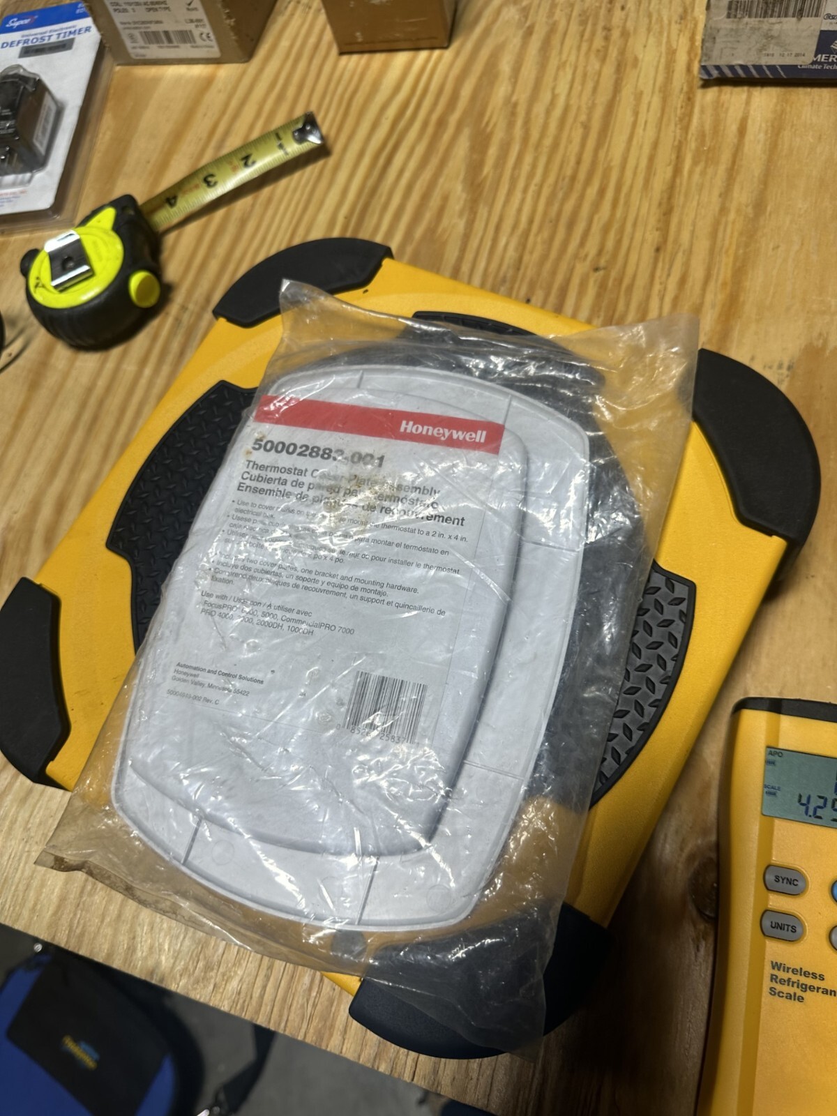 Honeywell Home 50002883-001 Cover Plate Assembly for FocusPRO and  