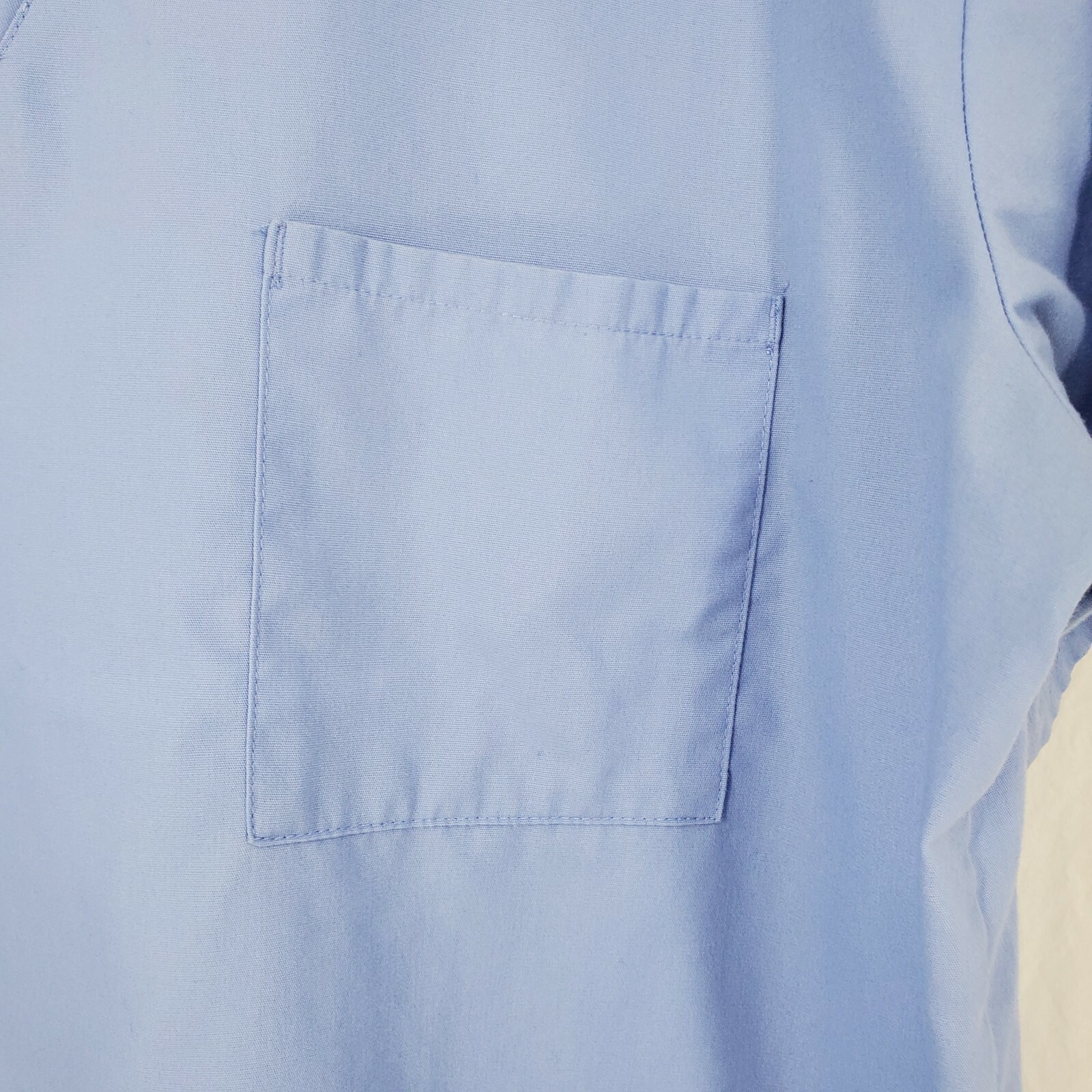 Scrub Top Light Blue Solid V Neck Pocket Shirt Un… - image 4