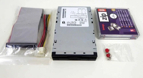 SCSI ZIP Drive 100 Disketten Laufwerk 100MB Iomega Z100Si intern schwarz