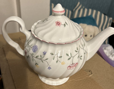 Johnson Brothers Summer Chintz Teapot UK