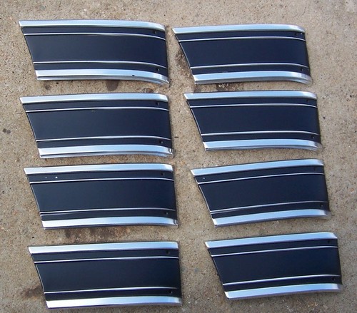 8 NOS 69-72 CHEVY & GMC TRUCK LOWER BODY SIDE MOLDINGS 70 71 CST Cheyenne Sierra