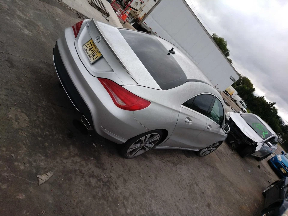 Capó usado se adapta a: Mercedes-benz Mercedes clase 117 2014 tipo CLA250 grado A Foto 4 de 4