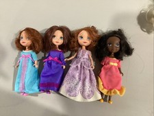 Muñeca Disney 5" Sofía la Primera Her 2 Friends & Her Sister
