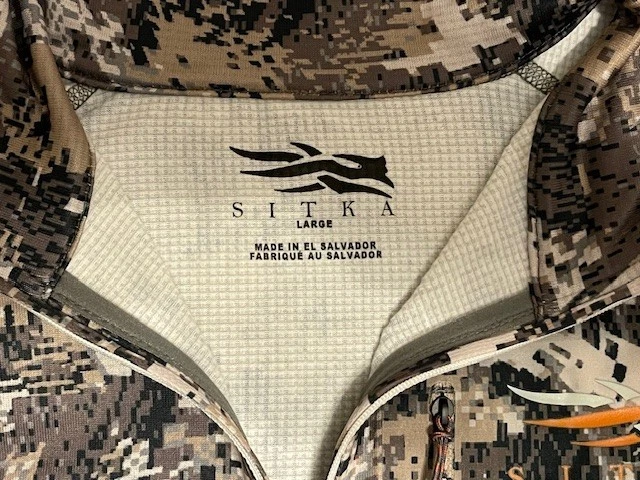 Mens SITKA Core Midweight Zip T - Polygiene 1/4 Zip - Large - Image 4 of 4