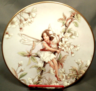 Bone China Teller ''The Wild Cherry Blossom Fairy'' von Cicely Mary Barker, 1989