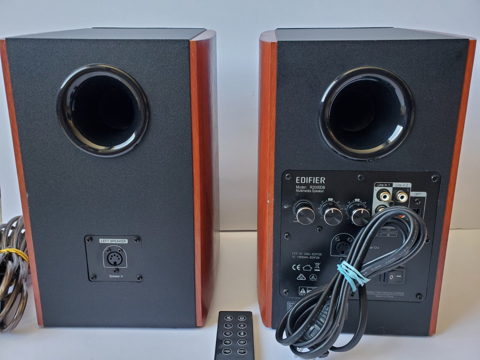 EDIFIER R2000db Powered Bluetooth Bookshelf Speakers Nearfield (Tested