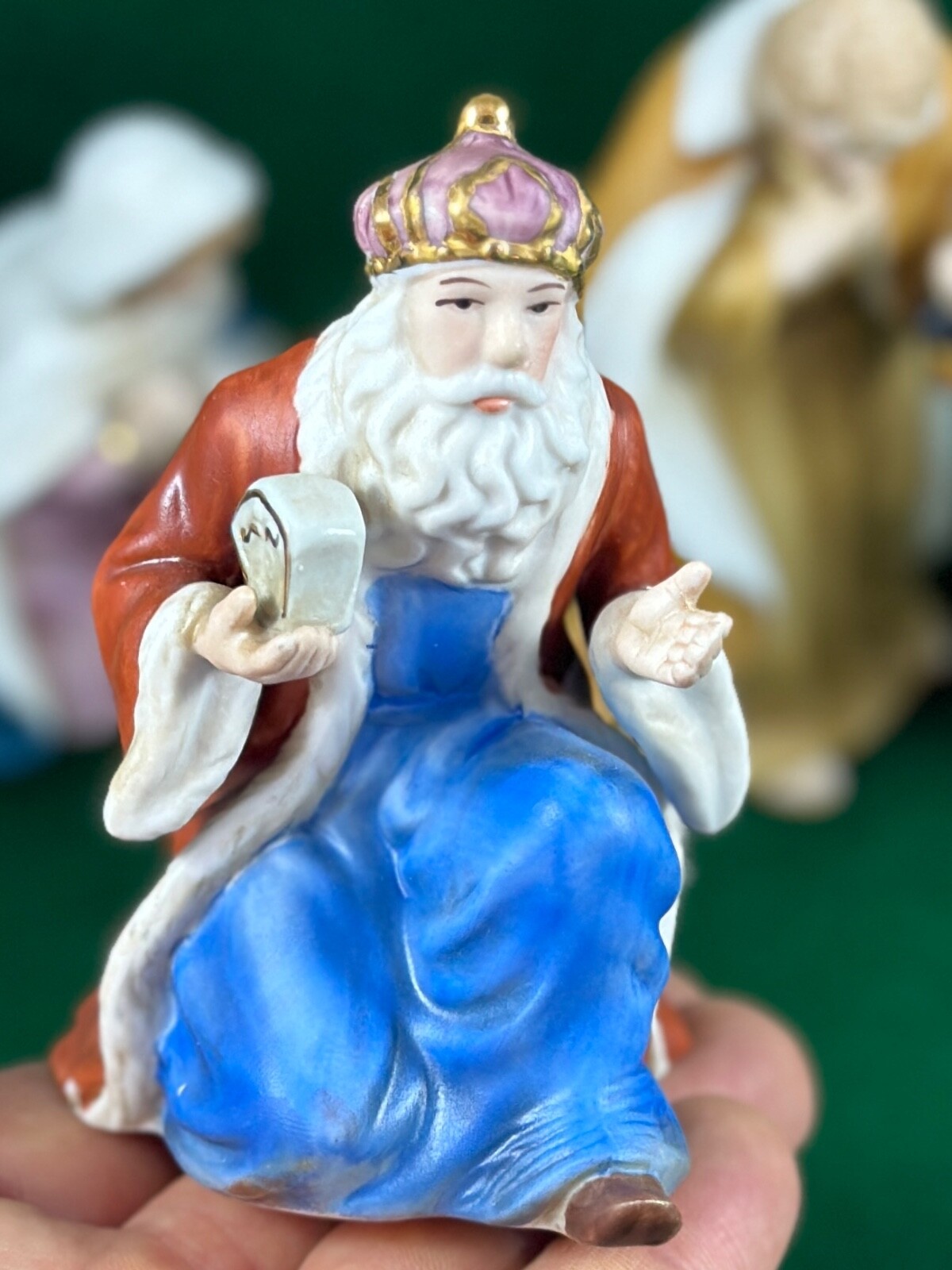 Royal Doulton 9pc Nativity Set Superb Quality, Fine Hand Painting