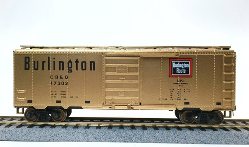 HO Roundhouse Burlington Route 40 pies Boxcar dorado CB&Q 17302 ruedas de metal | Zustand: Used