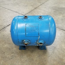 National Horizontal 6 Gallon Air Tank. 200PSI, 7 Ports - USED
