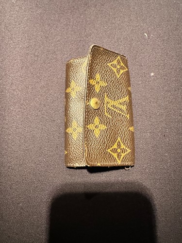 Louis Vuitton LV Vintage Monogram Key Holder W/ 4 Key Rings Brown Leather