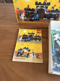 Lego Legoland Set 6059 Knight's Stronghold inc Box, Instructions 1990