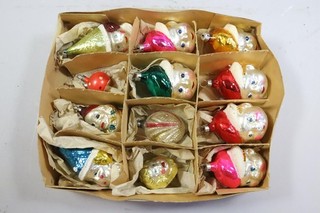 Konvolut alter figürlicher Christbaumschmuck Glas bemalt (IA201)