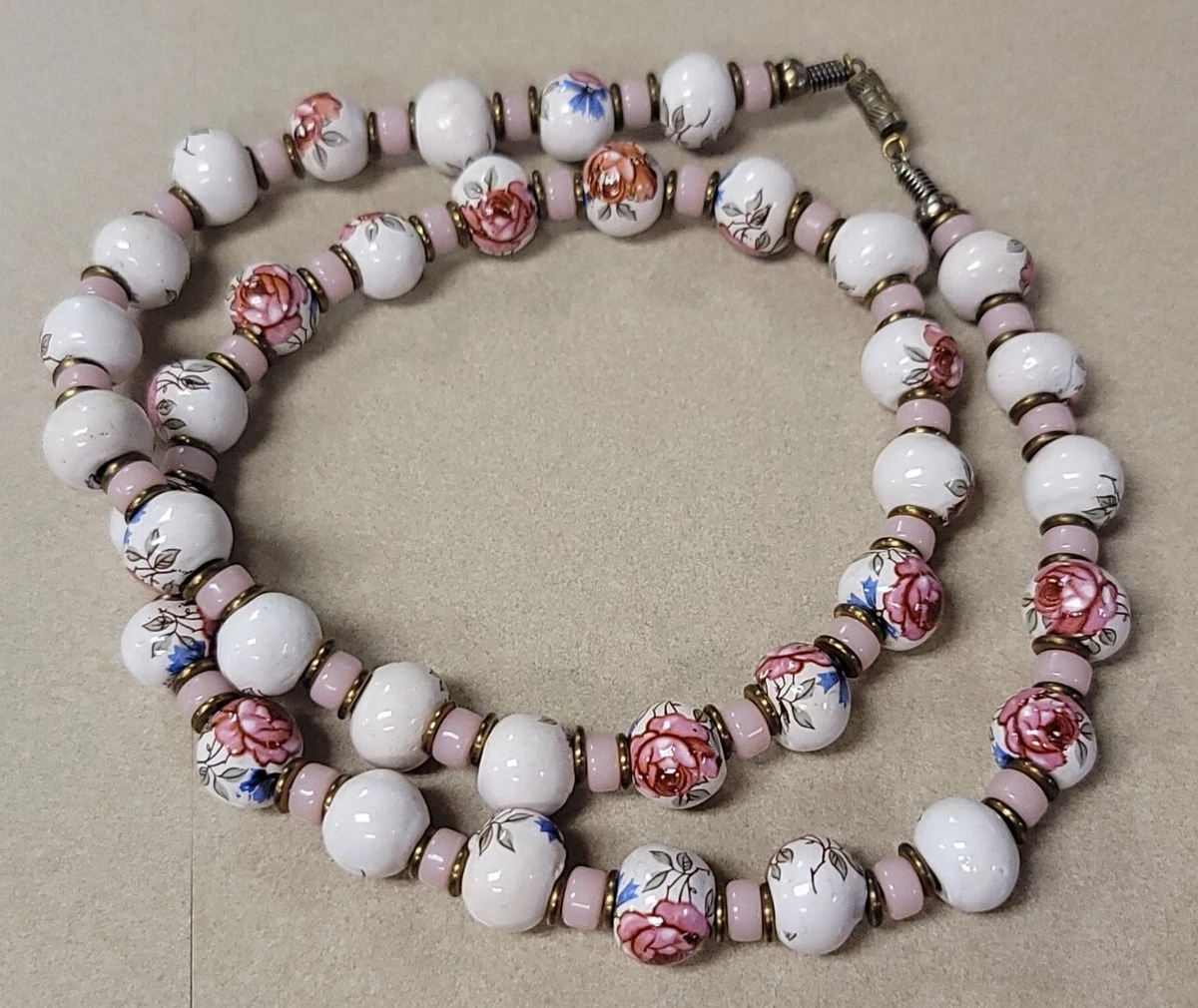 Vintage hand Painted Porcelain Beads Necklace Roses 27