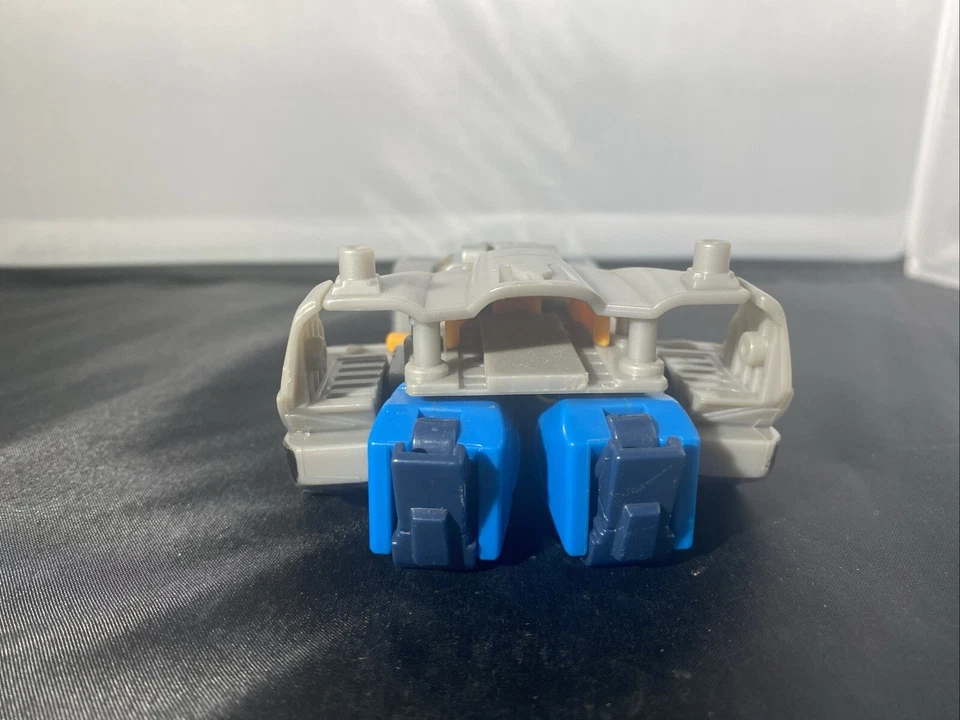 Blurr Incinerator Transformers Armada 2002 Hasbro Action Figure - Image 4 of 4