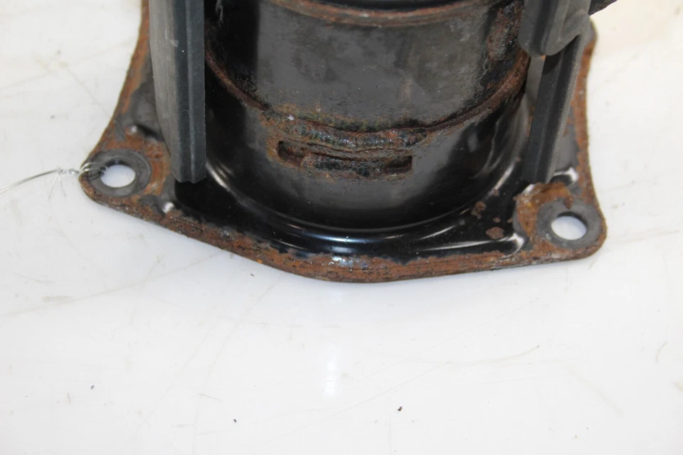 2010-2014 Acura TSX 3.5l Front Engine Mount W/ Bracket OEM - Image 4 of 4