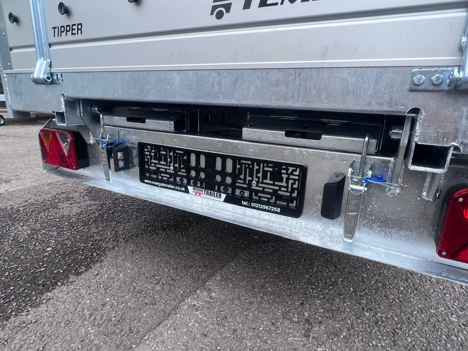 MESH + RAMPS ELECTRIC TIPPING TRAILER TIPPER 2700kg 3m X 1.5m / 10 x 5