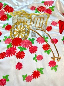 Vintage Japanese Silk Uchikake Wedding Kimono Embroidered Goshoguruma Floral