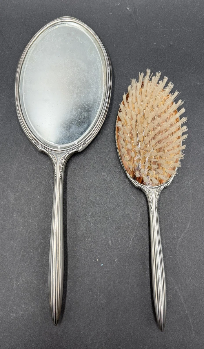 Brush And Mirror Set In Antique Us Sterling Silver Brushes