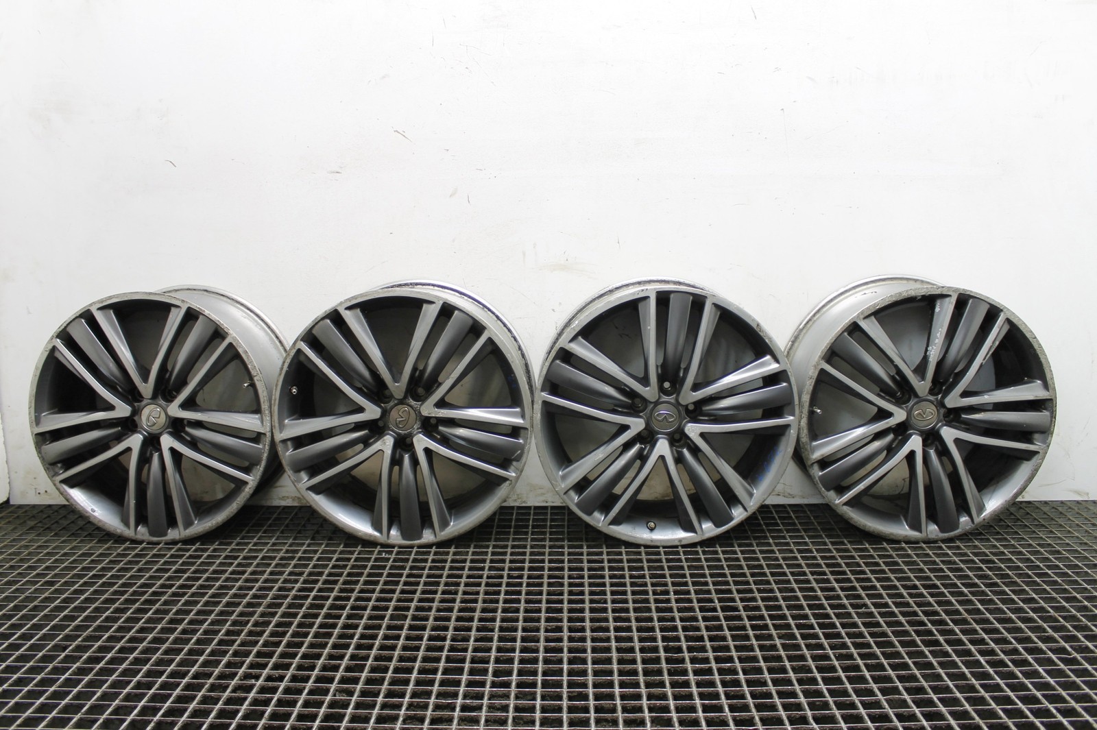 INFINITI Q50 Alloy Wheel Set 4GA3B 2.1 Diesel 125kw 2015