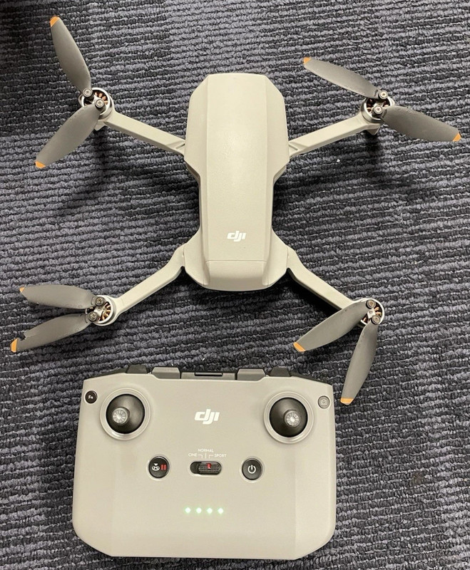 DJI Mini SE 2.7K Camera Drone with Controller and One Battery UK Seller