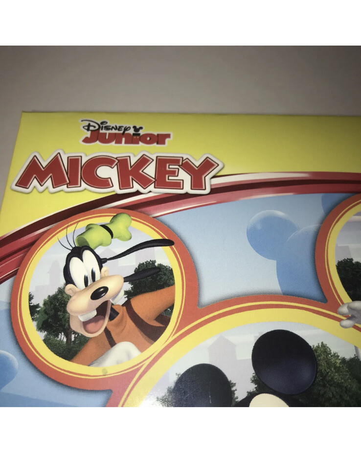 Disney Junior- Mickey Mouse, Donald Duck and Goofy Shaped Puzzle