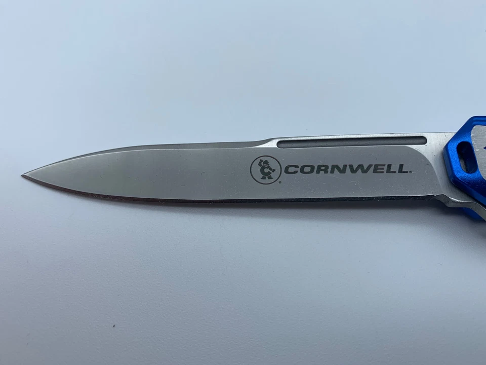 Cuchillo Cornwell CRKT 6710 CB Stickler mango asistido acero inoxidable punta de lanza azul  Foto 3 de 4