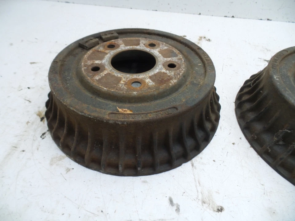 82-92 CAMARO FIREBIRD ORIGINAL FRENO TRASERO TAMBOR CUBIERTA Foto 4 de 4